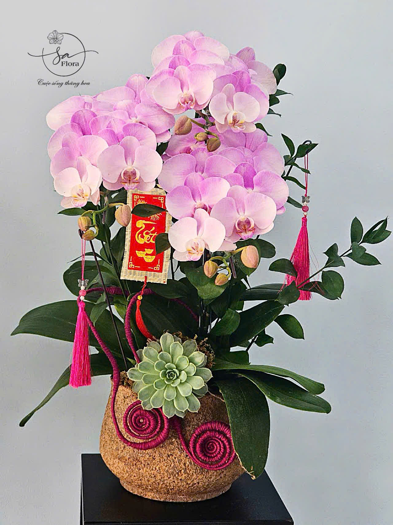 Bánh Sinh Nhật Màu Đen Hình Trái Tim MD02